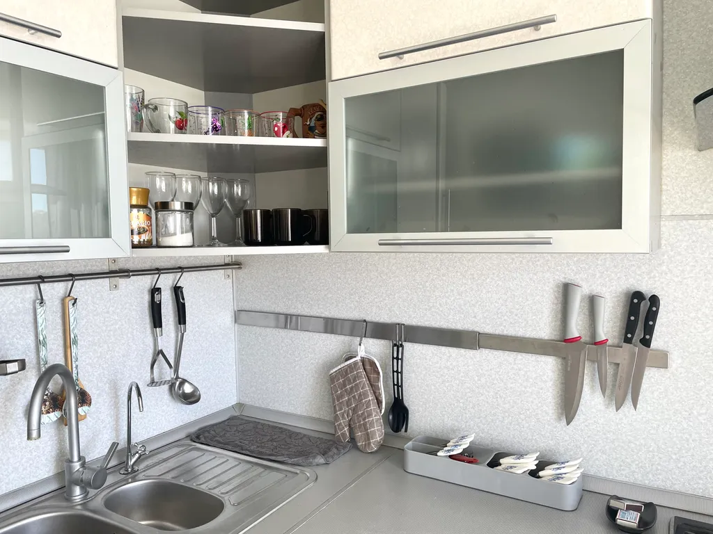 Двухкомнатная квартира в ста метрах от берега