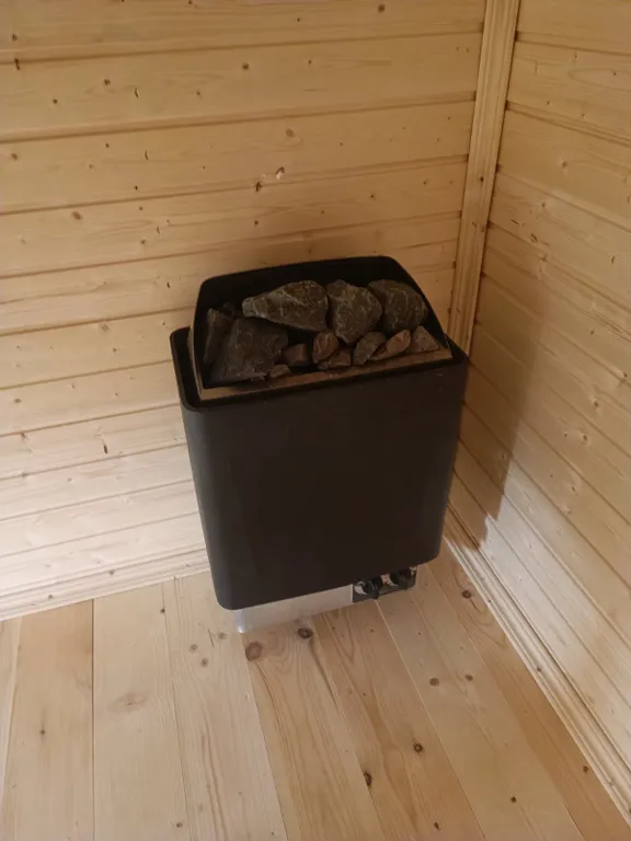 Домик с сауной у озера