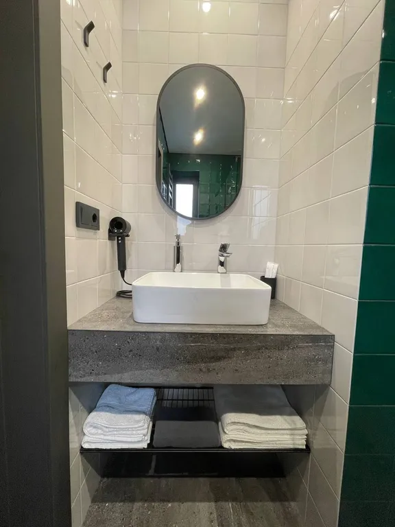 Загородный дом с бассейном