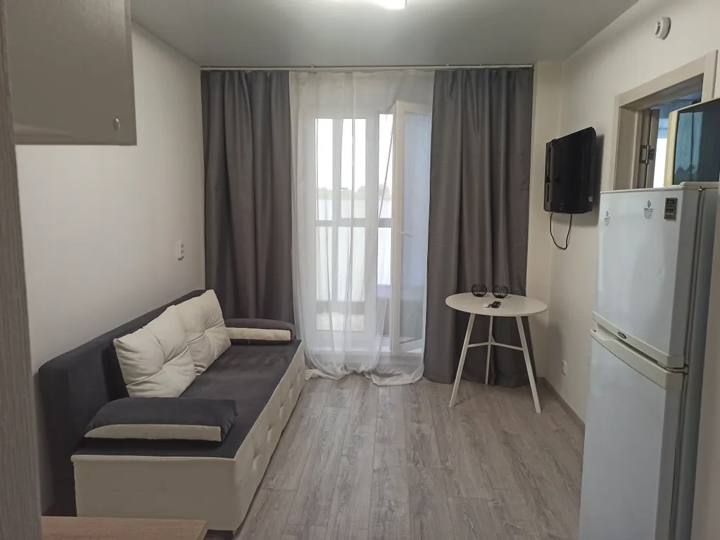 Квартира Уютная студия в новом микрорайоне — аренда посуточно в Западный