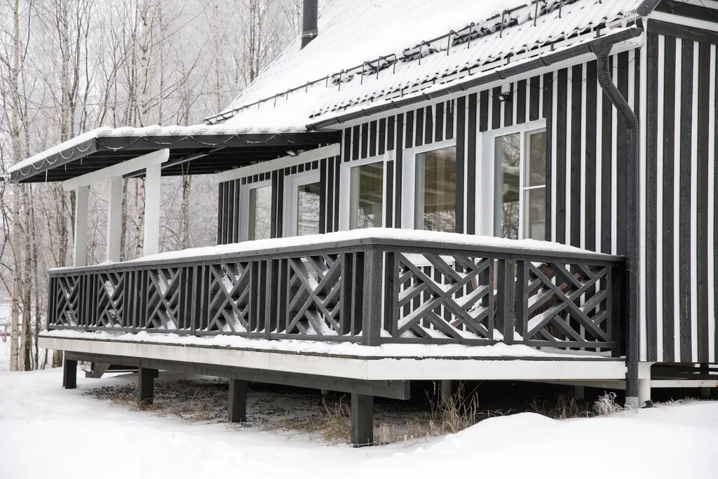 Коттедж Солнесная гора-Сяпся с сауной, 3 спальнями и видом на озеро