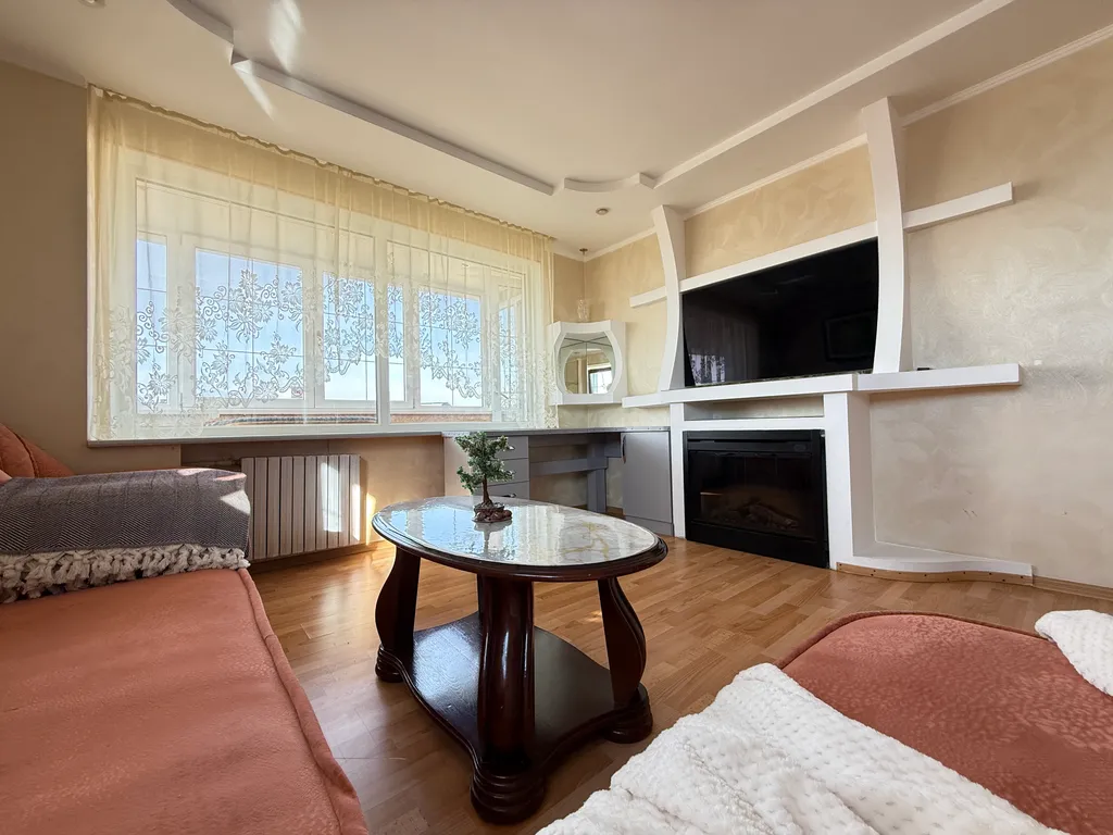 Рядом парк Победы Херсонес не берем оплату за уборку