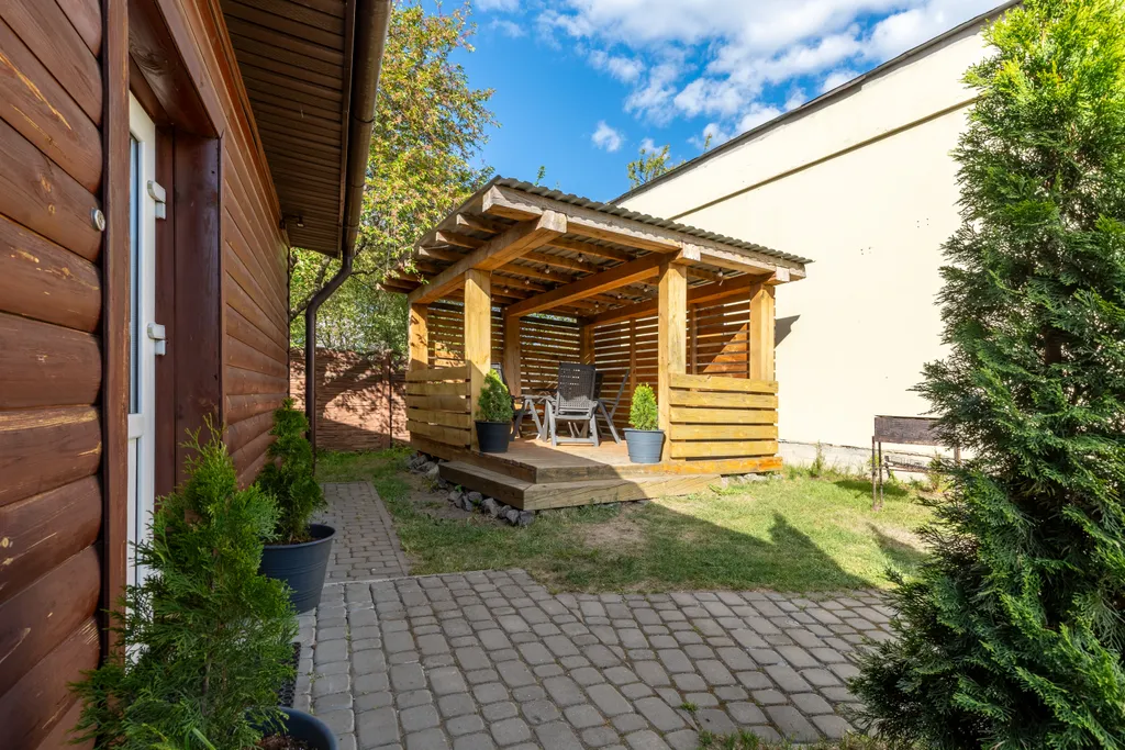 Небольшой уютный дом недалеко от центра