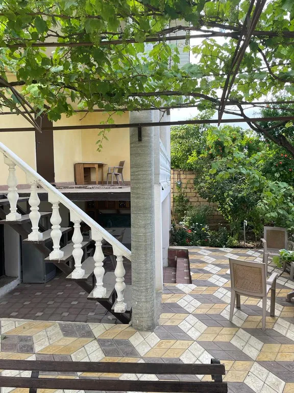 Уютная дача на берегу моря