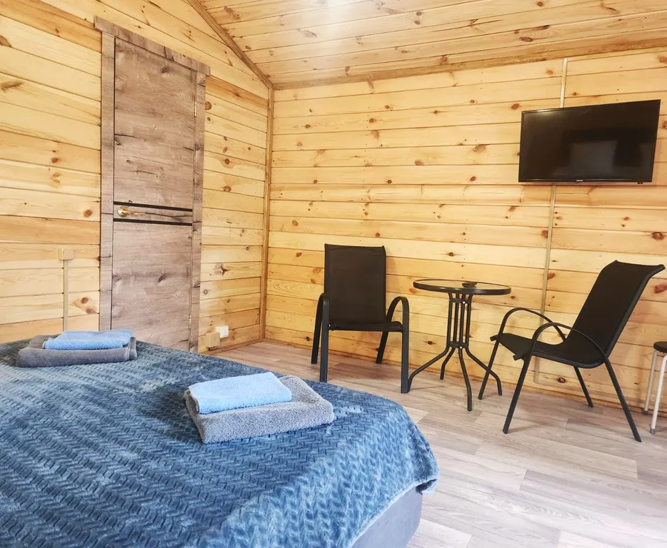 Летнее шале у бассейна