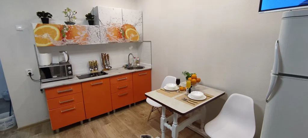 Квартира Студия с апельсинами — аренда посуточно в Ханты-Мансийск