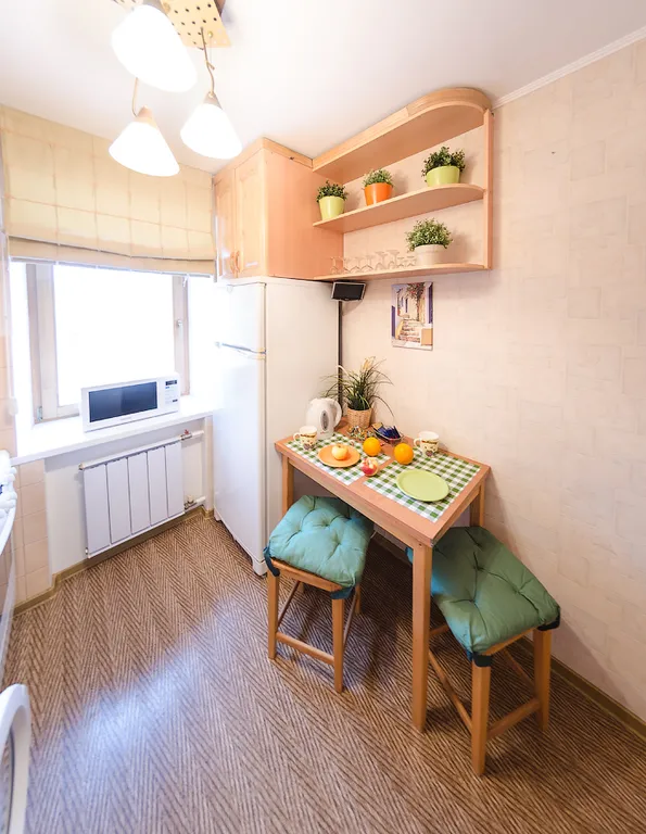 "Rent70" на Пирогова 7 Жить в центре студенческой жизни, Университеты!