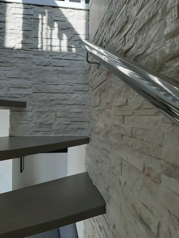 Апартамент с большой террасой и видом на море