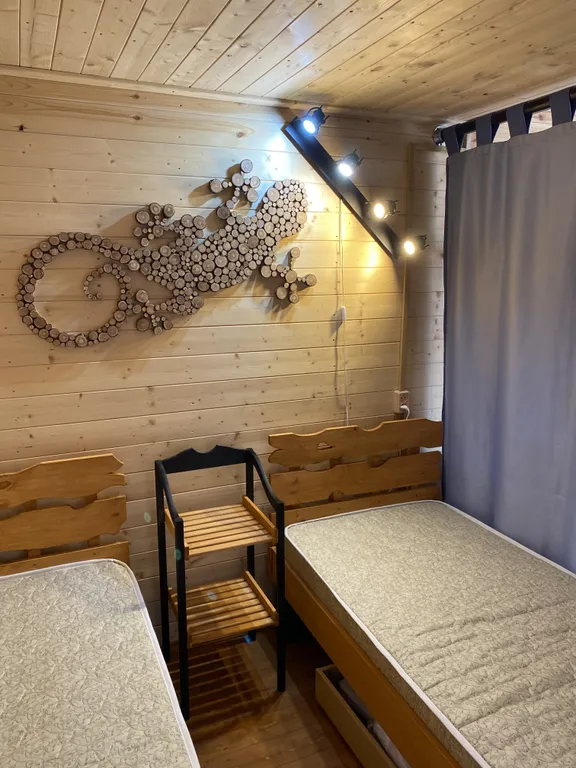 Домик у озера