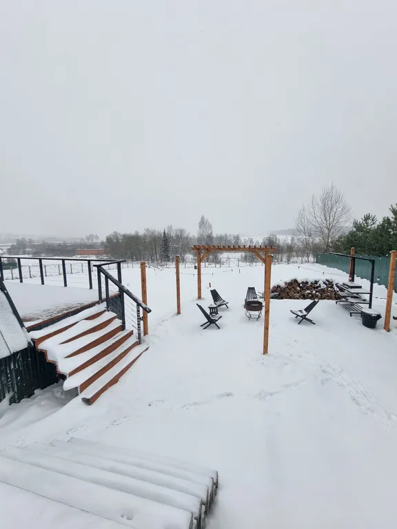 Дом с купелью и Беней