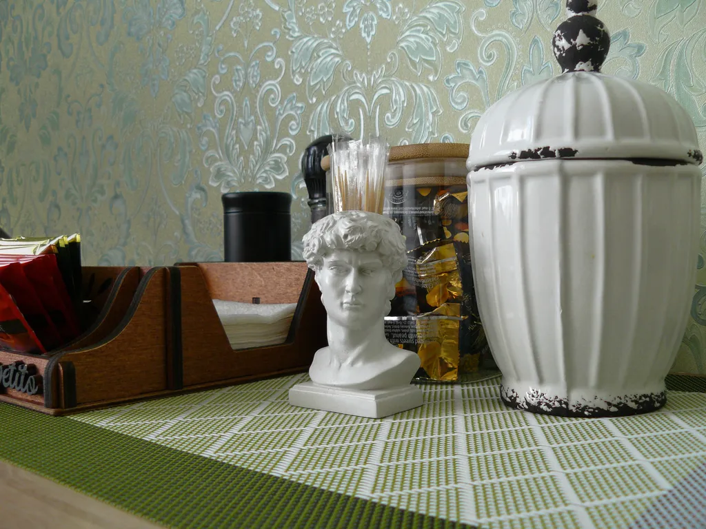 Рыжий Кот возле Парка