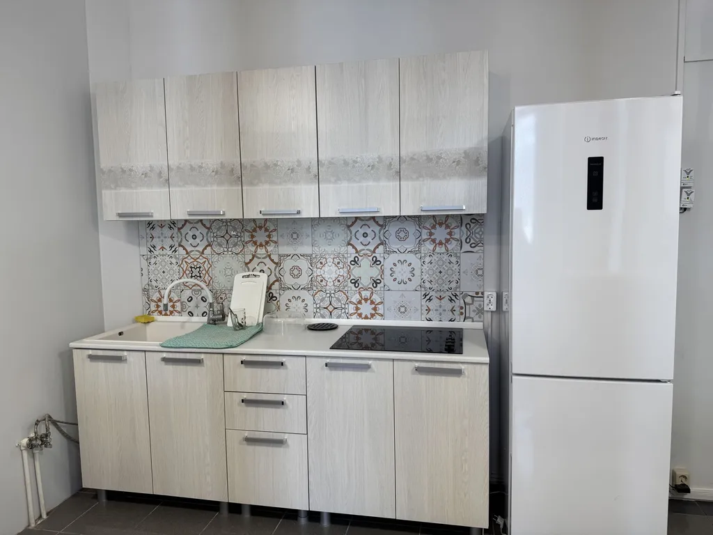 1-й этаж под ключ в центре - 15 мин до центрального пляжа