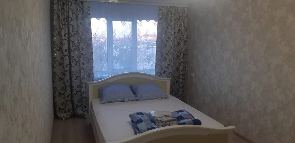 Уютная квартира в 5 минутах от вокзалов — аренда посуточно в Ишим