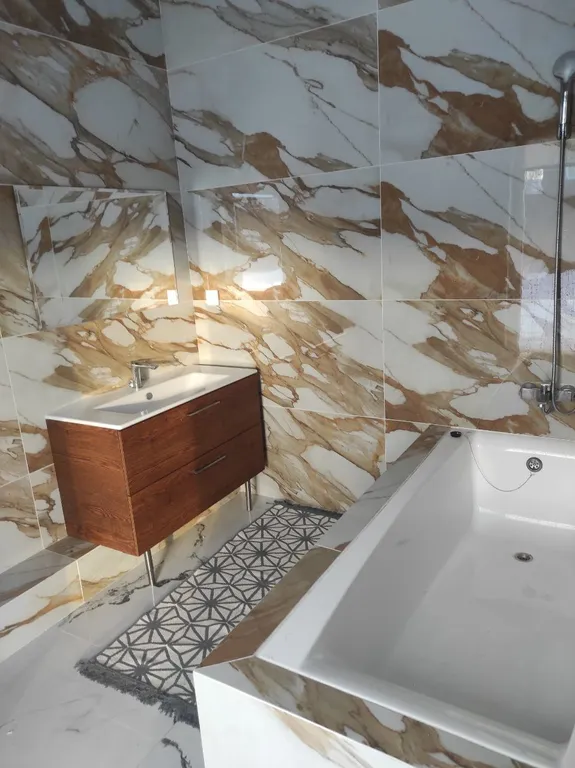 Коттедж Просторный дом — Лобня