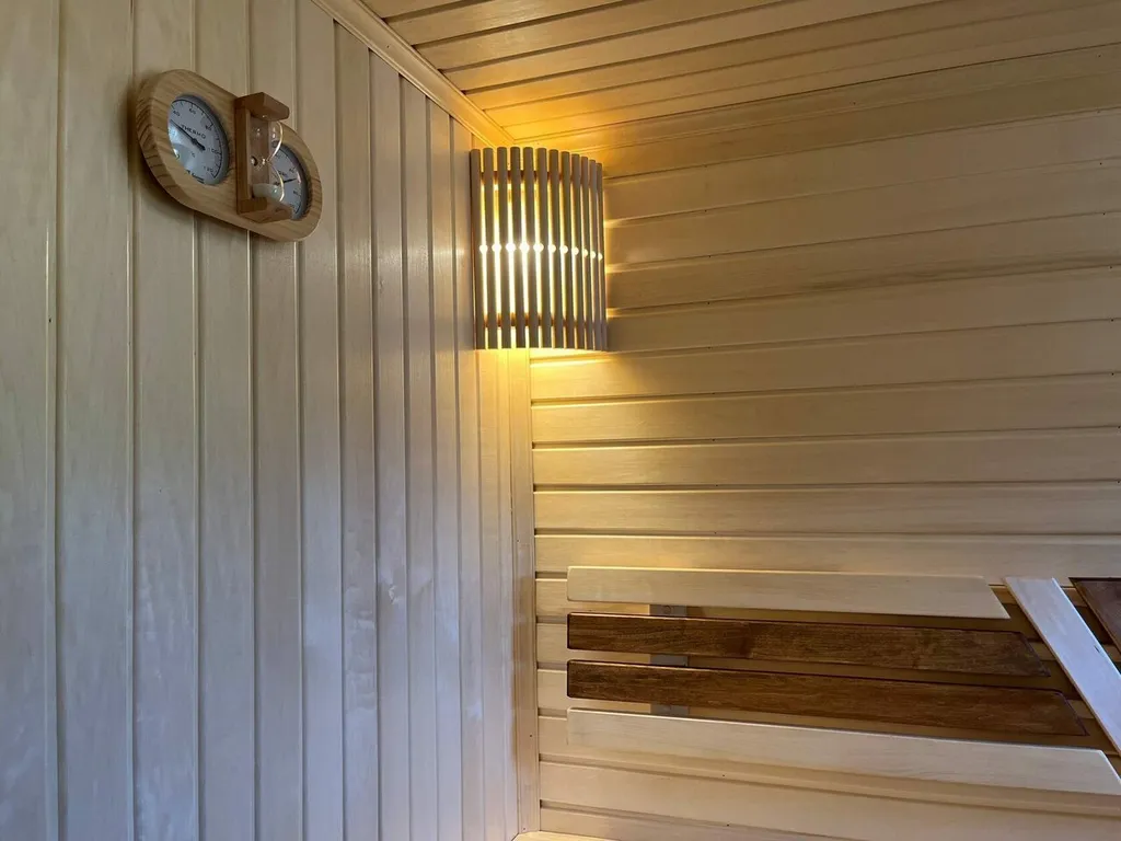 Премиальный коттедж на берегу Судаковского озера