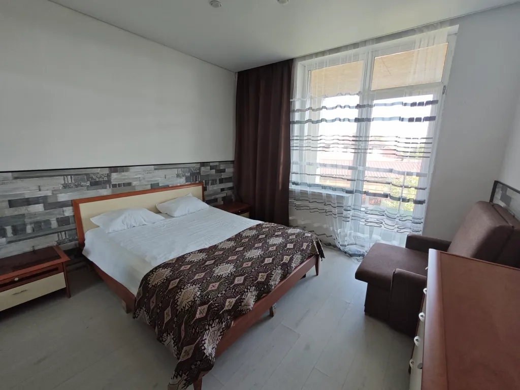 Коттедж с теплым бассейном