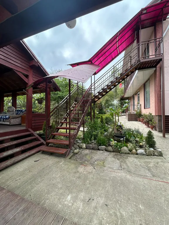 Коттедж Коттедж Комфортное жильё для отдыха — Беранда