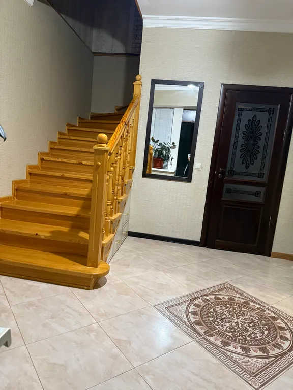 Уютный дом в центре города