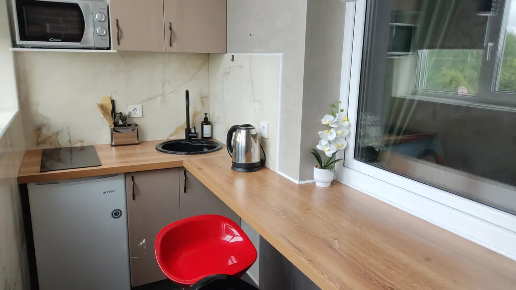 Студия с отдельной кухней