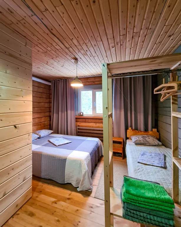 Комфорт 4-х местный с санузлом и видом на горы