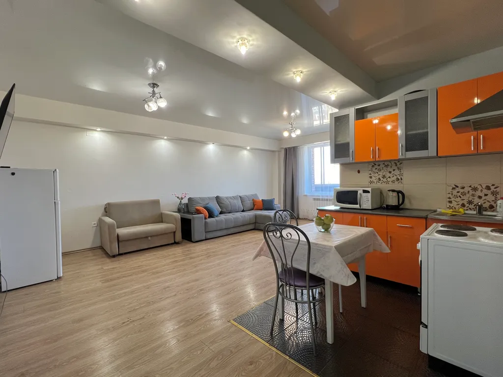 Теплая евро 2-к квартира на саянах. Не берем оплату за финальную уборку