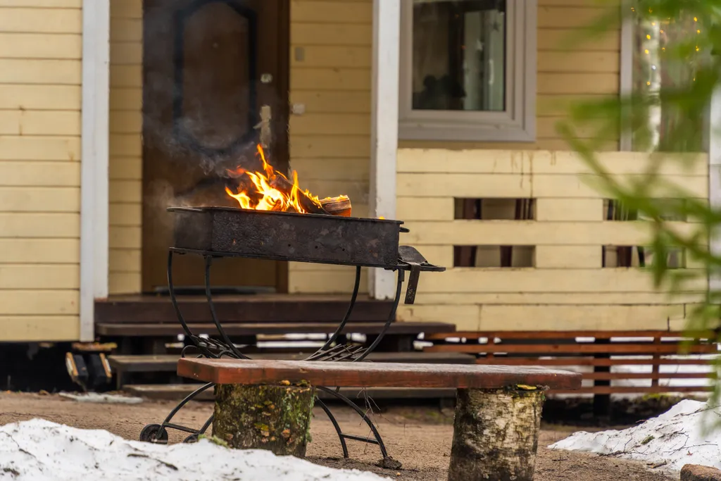 Малый коттедж у леса