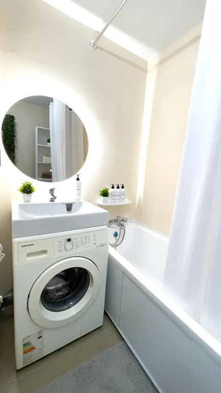 1-комнатная, рядом с ж/д вокзалом