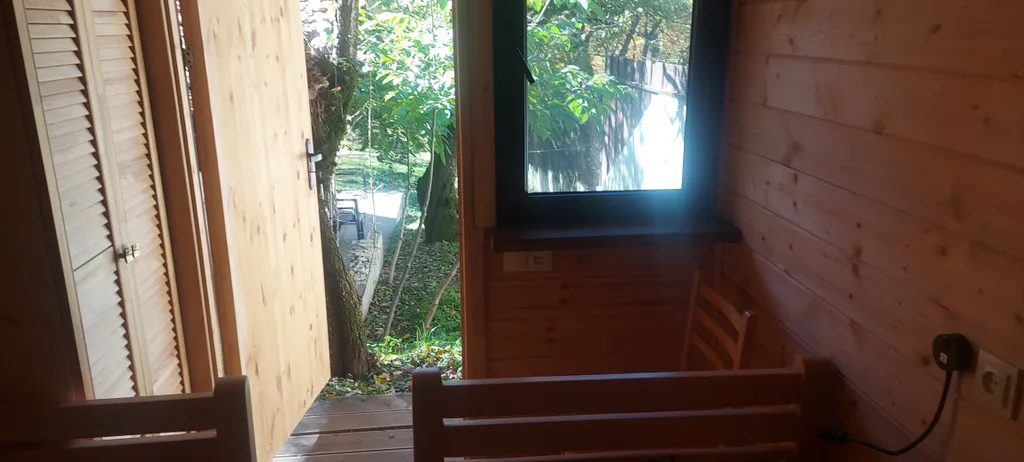 Коттедж рядом с виллой