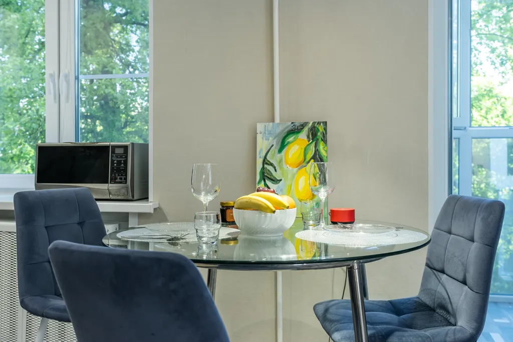 Уютная и светлая студия рядом с центром-идеально для отдыха и работы.