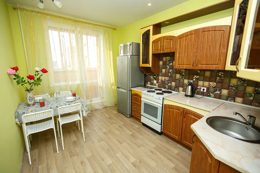 Квартира в 5 минутах пешком у центра нейрохирургии областной больницы