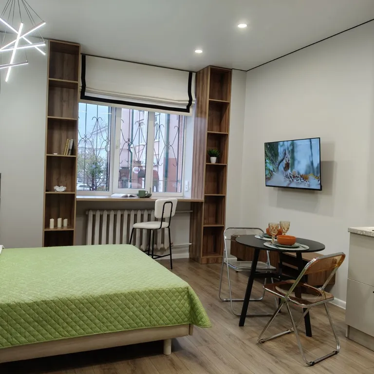 Студия около ЖД вокзала