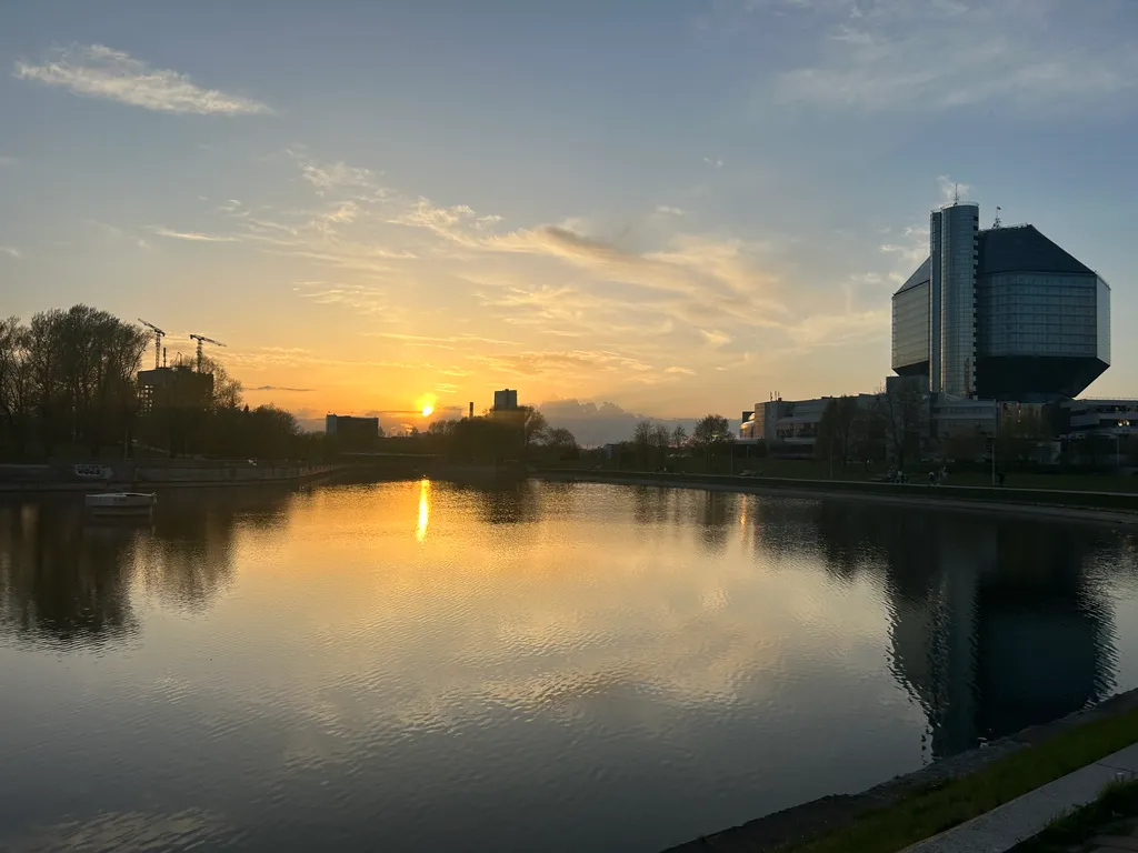 3-комнатная квартира с дизайнерским ремонтом в Маяке Минска