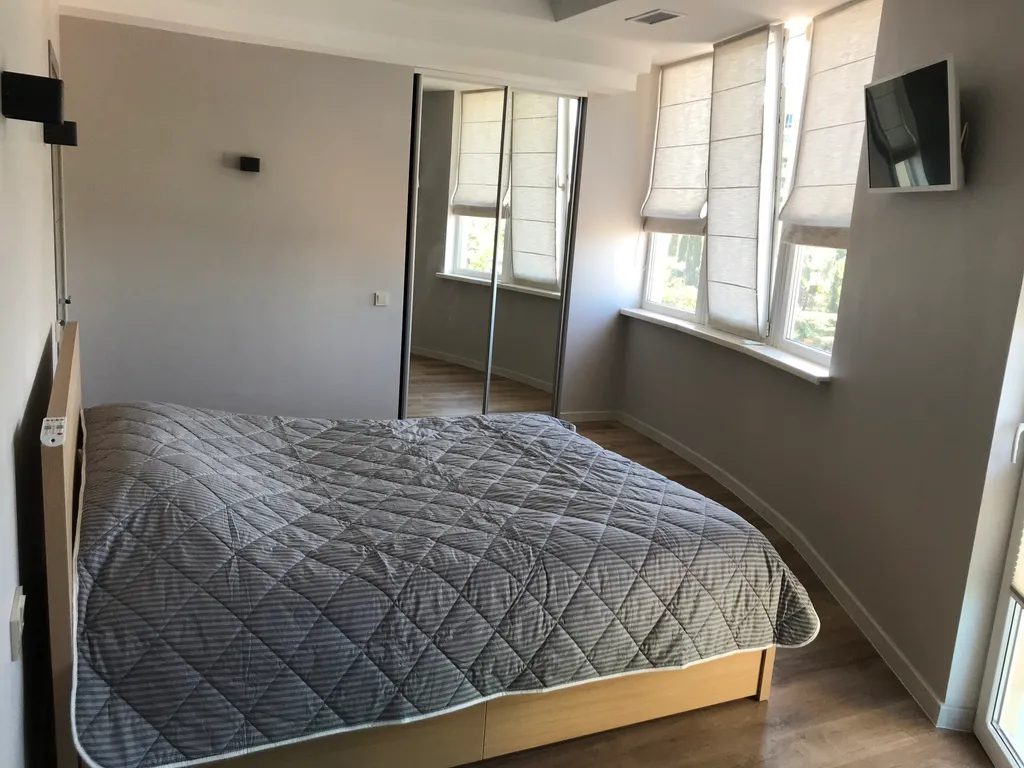 Уютная квартира в центре города с видом на море