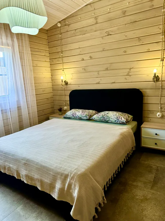 Дом с бассейном