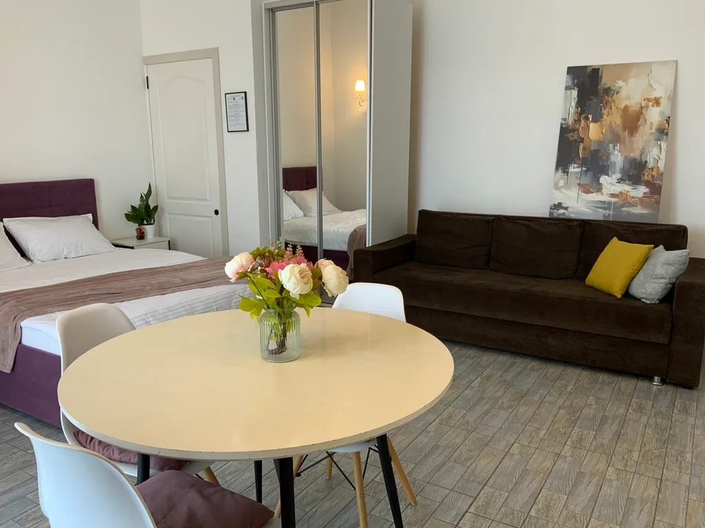 Семейная студия с террасой видом на горы и море