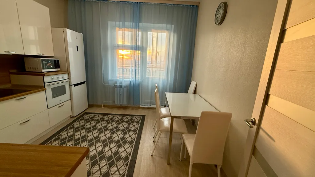 Однокомнатная Строителей 20а