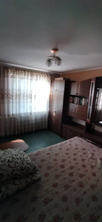 Небольшой гостевой дом со встроенной кухней на берегу моря