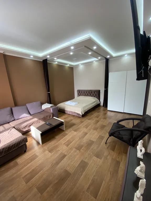 Квартира на набережной