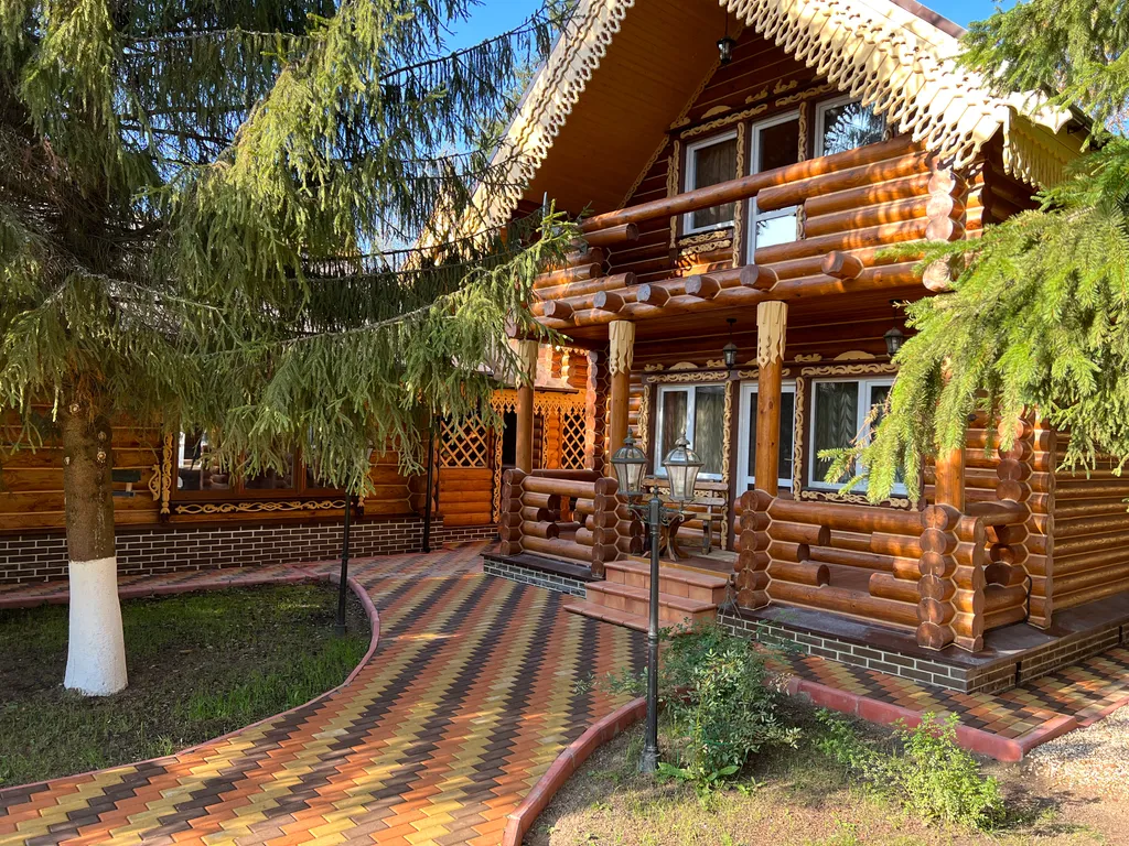 Терем в лесу