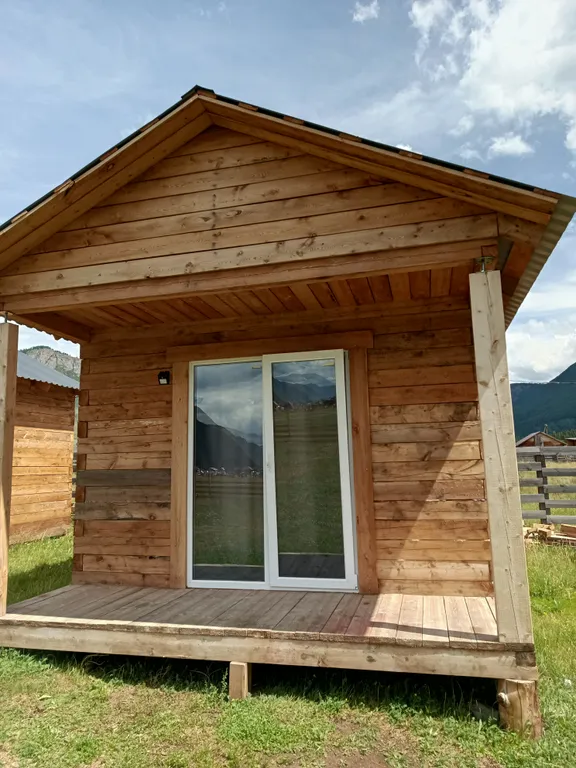 Коттедж Уютный домик с панорамным видом на горы — аренда посуточно в Акташ