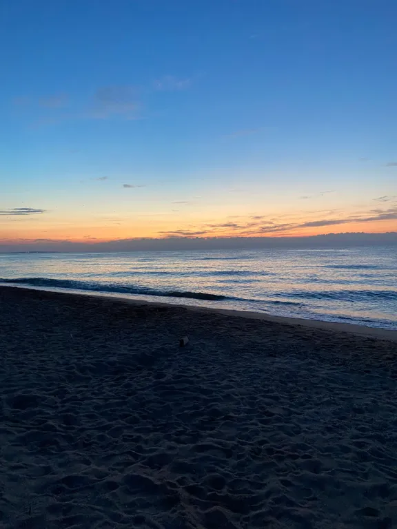 Уютные домики у канала