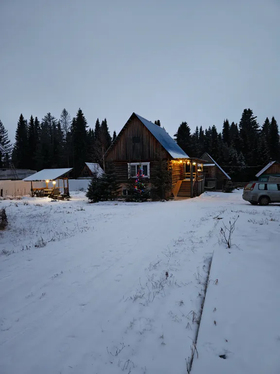 Уютный дом у озера