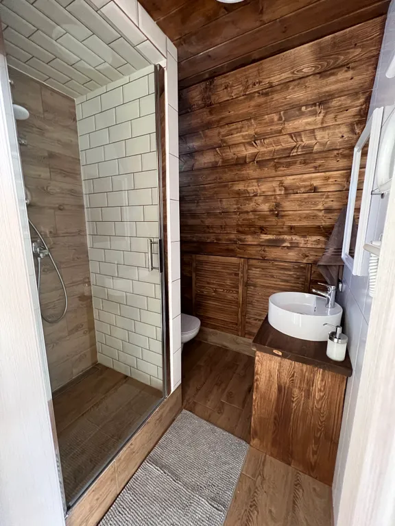 Шале с панорамным видом у реки