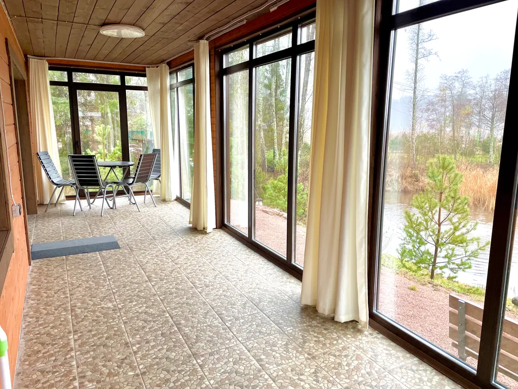 Двухэтажный коттедж с 4 спальнями и видом на Выборгский залив