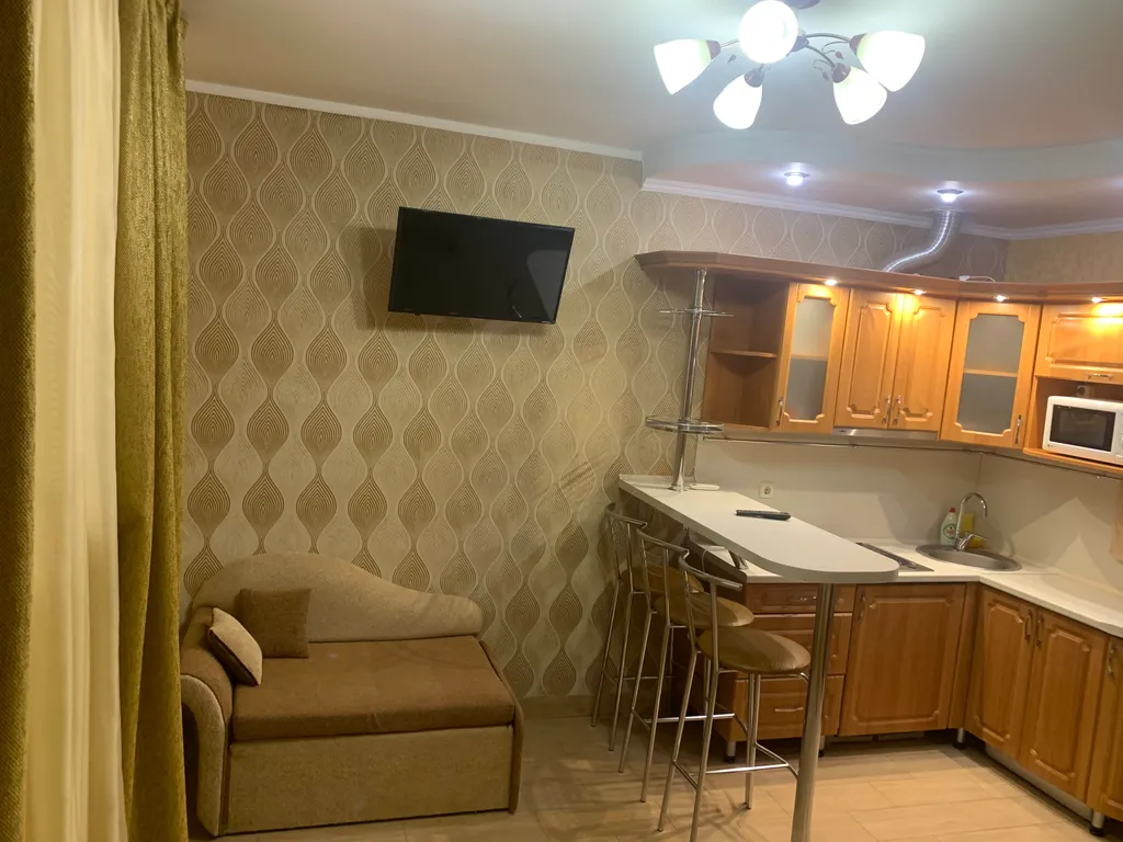 Уютная студия со своим двориком