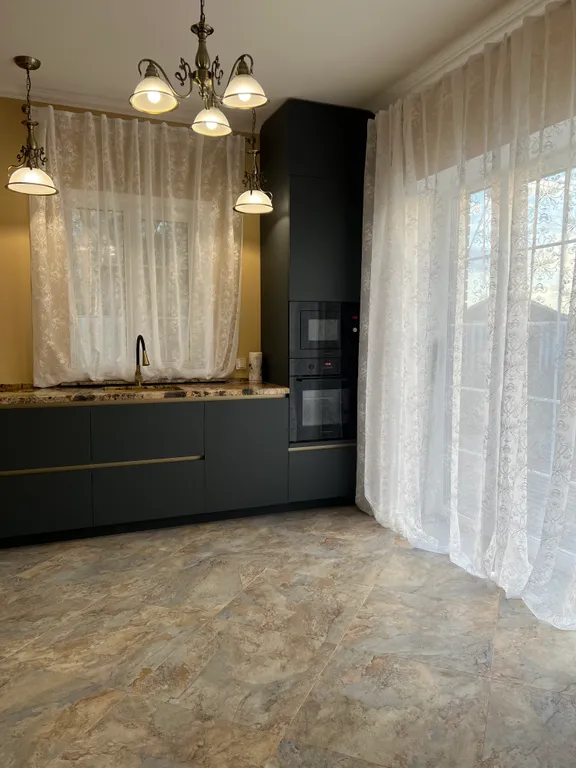 4-комнатный Дом