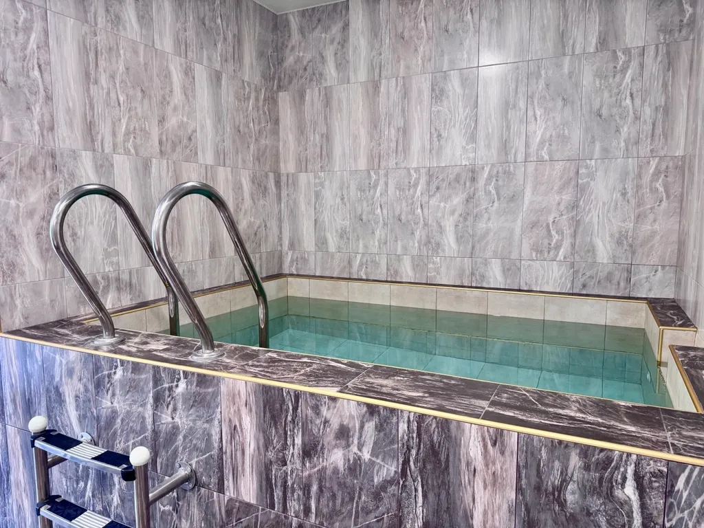 Дом Барнхаус Тихая сосна с баней и бассейном