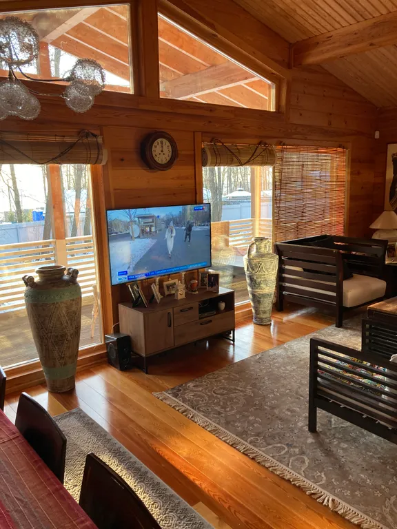 Коттедж золотые пески