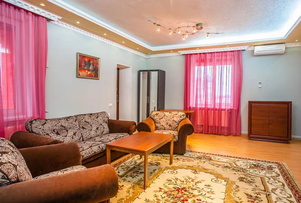 Апартаменты с двумя спальнями (в коттедже Тройка)