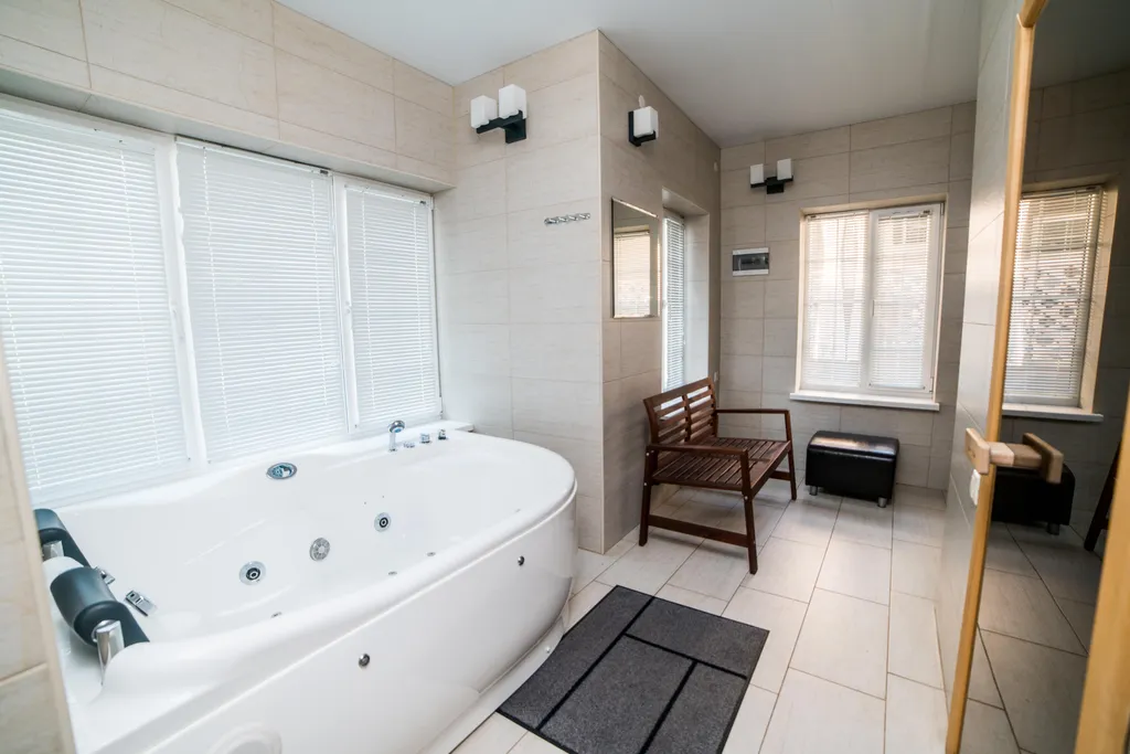 Коттедж 3-комнатный Дом — Кучугуры